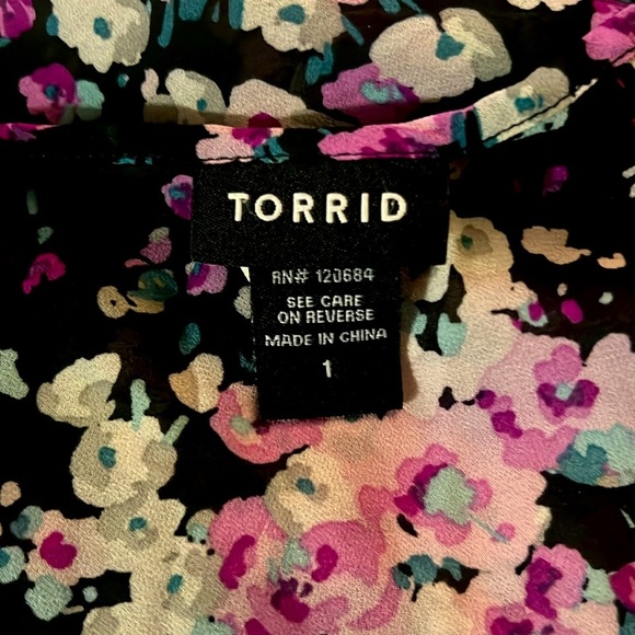 TORRID Floral Sleeveless Top - Black and Pink - Picture 3 of 7